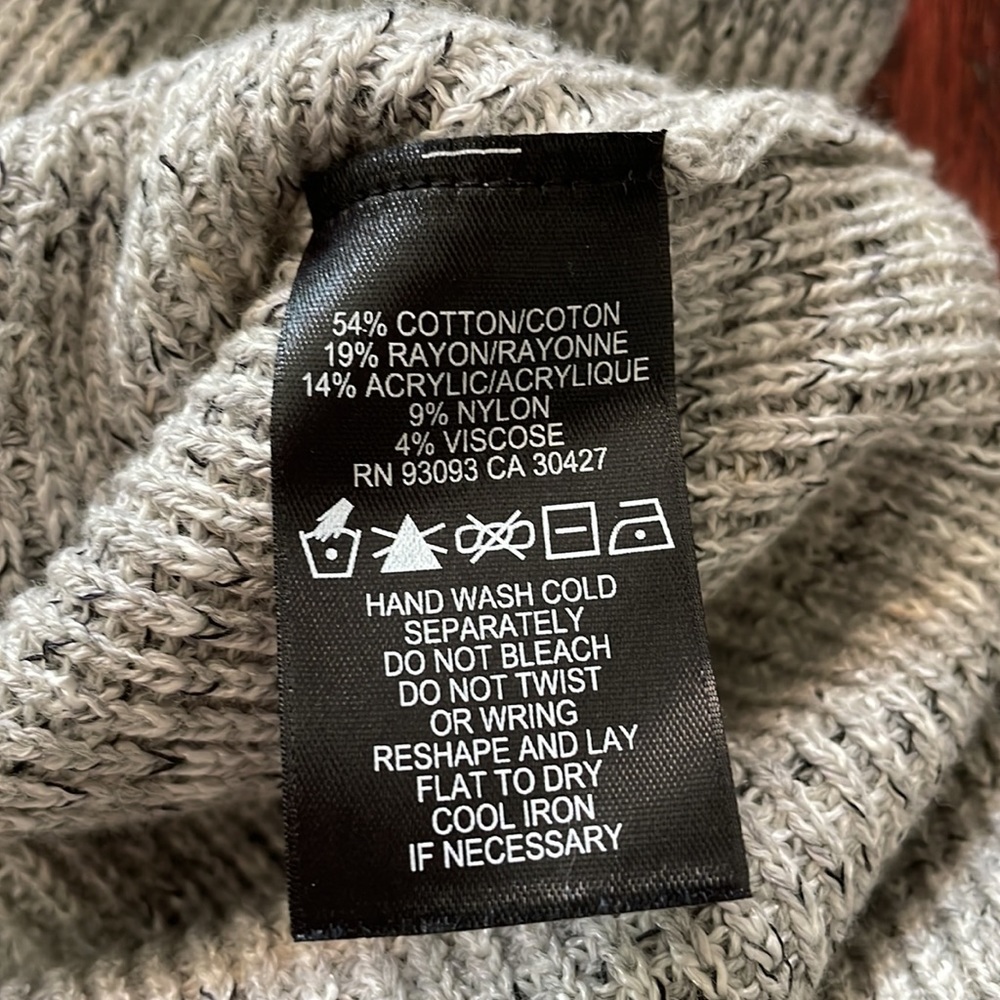 Turtle neck - Picture 11 of 11